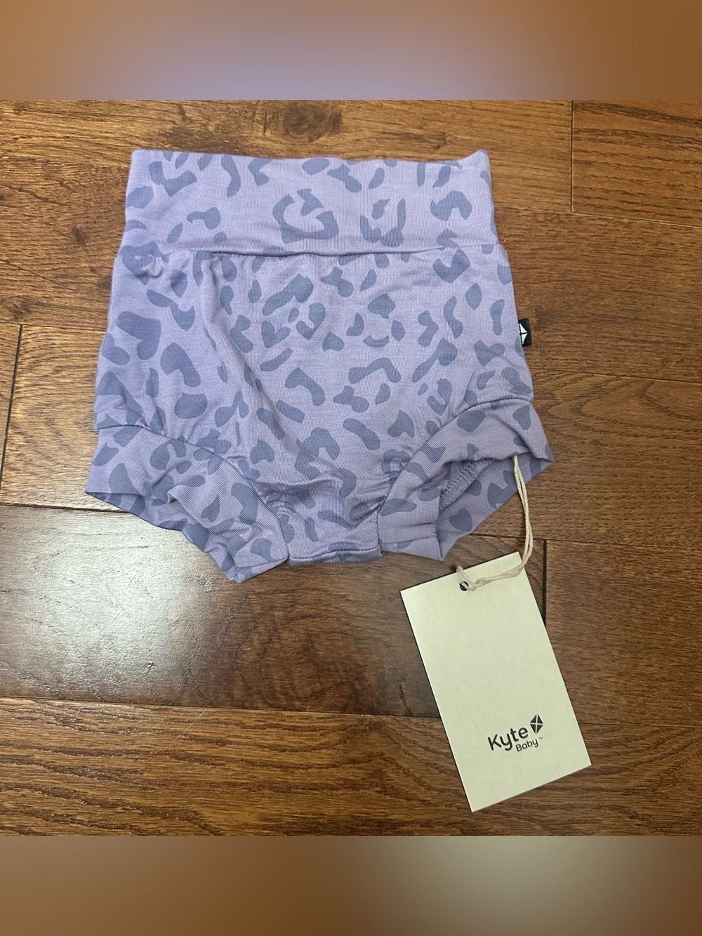 Kyte Baby Taro Leopard Bummies